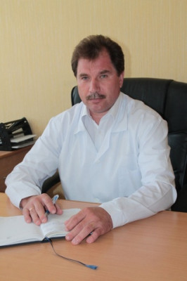 Главный врач, врач-хирург, врач-эндоскопист Шиндаков Геннадий Николаевич